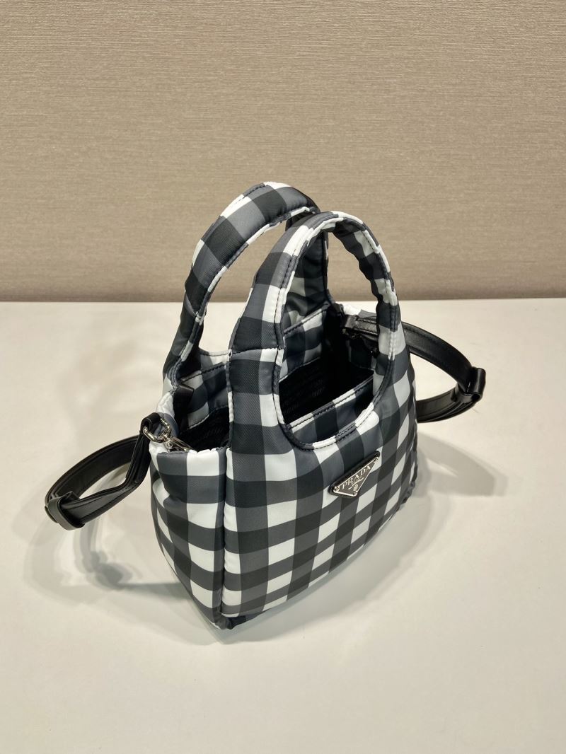Pra*a tote bags